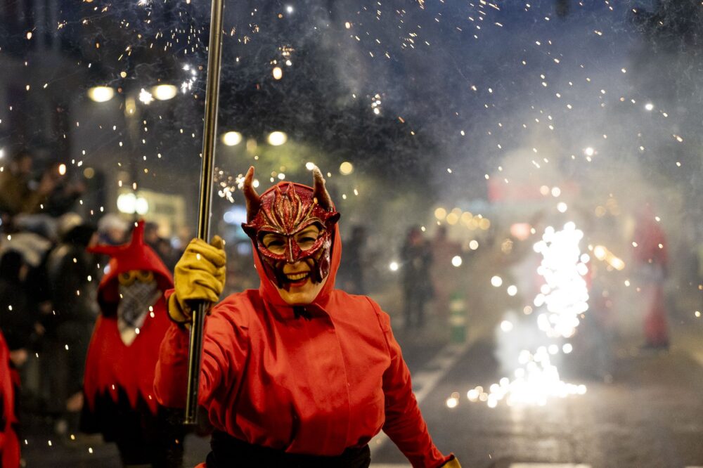 Las Fallas de Valencia, Фальяс, фестиваль огня в Валенсии, фестиваль фигур из папье-маше в Валенсии, фестиваль Фальяс, Лас Фальяс, фестиваль вогню у Валенсії, фестиваль фігур із пап'є-маше у Валенсії, фестиваль Фальяс, Лас Фальяс, Fallas, the fire festival in Valencia, Valencia paper mache festival, the Fallas festival, Las Fallas, Cabalgata del Fuego