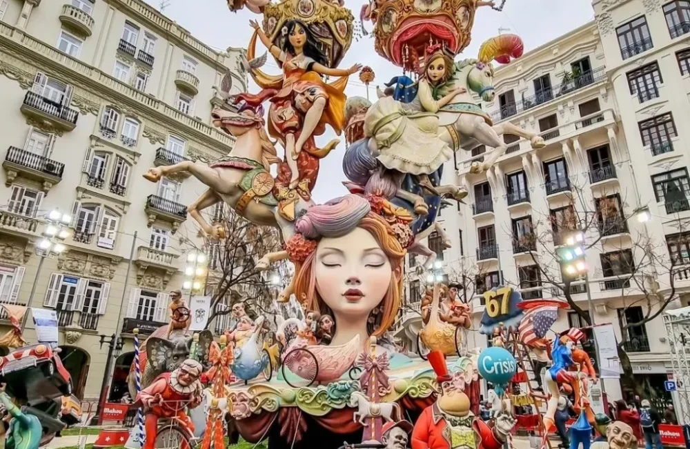 Las Fallas de Valencia, Фальяс, фестиваль огня в Валенсии, фестиваль фигур из папье-маше в Валенсии, фестиваль Фальяс, Лас Фальяс, фестиваль вогню у Валенсії, фестиваль фігур із пап'є-маше у Валенсії, фестиваль Фальяс, Лас Фальяс, Fallas, the fire festival in Valencia, Valencia paper mache festival, the Fallas festival, Las Fallas