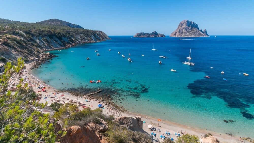 Cala d'Hort, Лучшие пляжи Испании, лучшие пляжи Испании с белым песком, лучшие пляжи Испании для отдыха с детьми, лучшие пляжи в Испании недалеко от Барселоны, Где лучше всего отдыхать в Испании на море, лучшие пляжи в Испании на материке, лучшие пляжи в Испании для пары, лучшие пляжи в Испании для семей, Найкращі пляжі Іспанії, найкращі пляжі Іспанії з білим піском, найкращі пляжі Іспанії для відпочинку з дітьми, найкращі пляжі в Іспанії недалеко від Барселони, Де найкраще відпочивати в Іспанії на морі, найкращі пляжі в Іспанії на материку, найкращі пляжі в Іспанії для пари, найкращі пляжі в Іспанії для сімей, Best beaches in Spain, best white sand beaches in Spain, best beaches in Spain for holidays with kids, best beaches in Spain near Barcelona, Where is the best seaside holiday in Spain, best beaches in Spain on the mainland, best beaches in Spain for couples, best beaches in Spain for families, Las mejores playas de España, las mejores playas de arena blanca de España, las mejores playas de España para vacaciones con niños, las mejores playas de España cerca de Barcelona, Dónde están las mejores vacaciones junto al mar en España, las mejores playas de España en la península, las mejores playas de España para parejas, las mejores playas de España para familias, Cala d'Hort