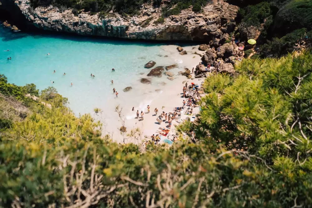 Calo des Moro,Лучшие пляжи Испании, лучшие пляжи Испании с белым песком, лучшие пляжи Испании для отдыха с детьми, лучшие пляжи в Испании недалеко от Барселоны, Где лучше всего отдыхать в Испании на море, лучшие пляжи в Испании на материке, лучшие пляжи в Испании для пары, лучшие пляжи в Испании для семей, Найкращі пляжі Іспанії, найкращі пляжі Іспанії з білим піском, найкращі пляжі Іспанії для відпочинку з дітьми, найкращі пляжі в Іспанії недалеко від Барселони, Де найкраще відпочивати в Іспанії на морі, найкращі пляжі в Іспанії на материку, найкращі пляжі в Іспанії для пари, найкращі пляжі в Іспанії для сімей, Best beaches in Spain, best white sand beaches in Spain, best beaches in Spain for holidays with kids, best beaches in Spain near Barcelona, Where is the best seaside holiday in Spain, best beaches in Spain on the mainland, best beaches in Spain for couples, best beaches in Spain for families, Las mejores playas de España, las mejores playas de arena blanca de España, las mejores playas de España para vacaciones con niños, las mejores playas de España cerca de Barcelona, Dónde están las mejores vacaciones junto al mar en España, las mejores playas de España en la península, las mejores playas de España para parejas, las mejores playas de España para familias, Calo des Moro