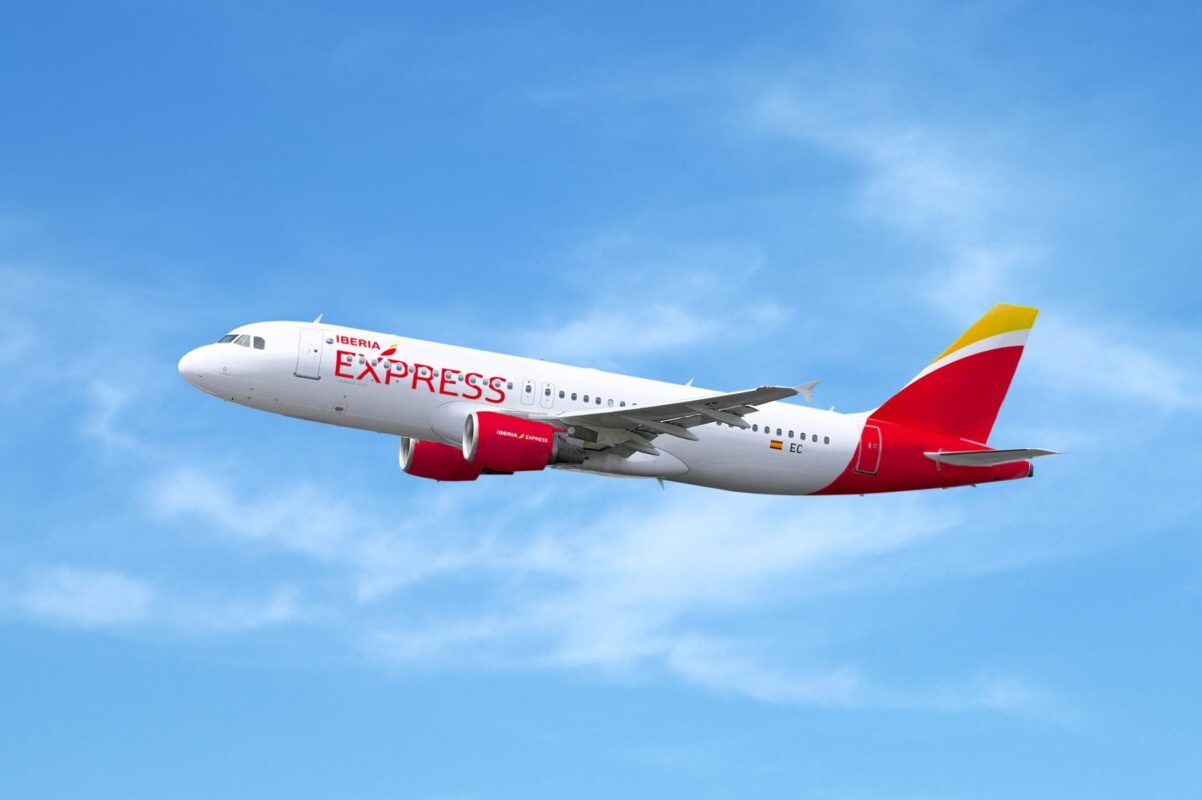 новости Испании, авиаперелеты, авиакомпания, Iberia Express, Club Express, Spanish news, air travel, airline, Noticias de España, viajes en avión, compañías aéreas, новини Іспанії, авіаперельоти, авіакомпанія