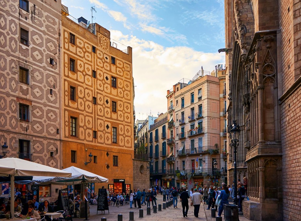 Gothic Quarter in Barcelona, Готический квартал Барселона, Готичний квартал, Barri Gòtic, El Barrio Gótico, Quartier gothique de Barcelone, Dzielnica Gotycka w Barcelonie