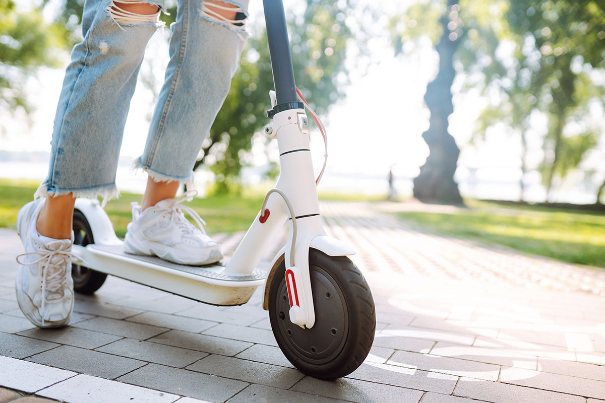 Прокат электросамокатов SIXT, SIXT electric scooter rentals, alquiler de patinetes eléctricos de SIXT, location de scooters électriques de SIXT