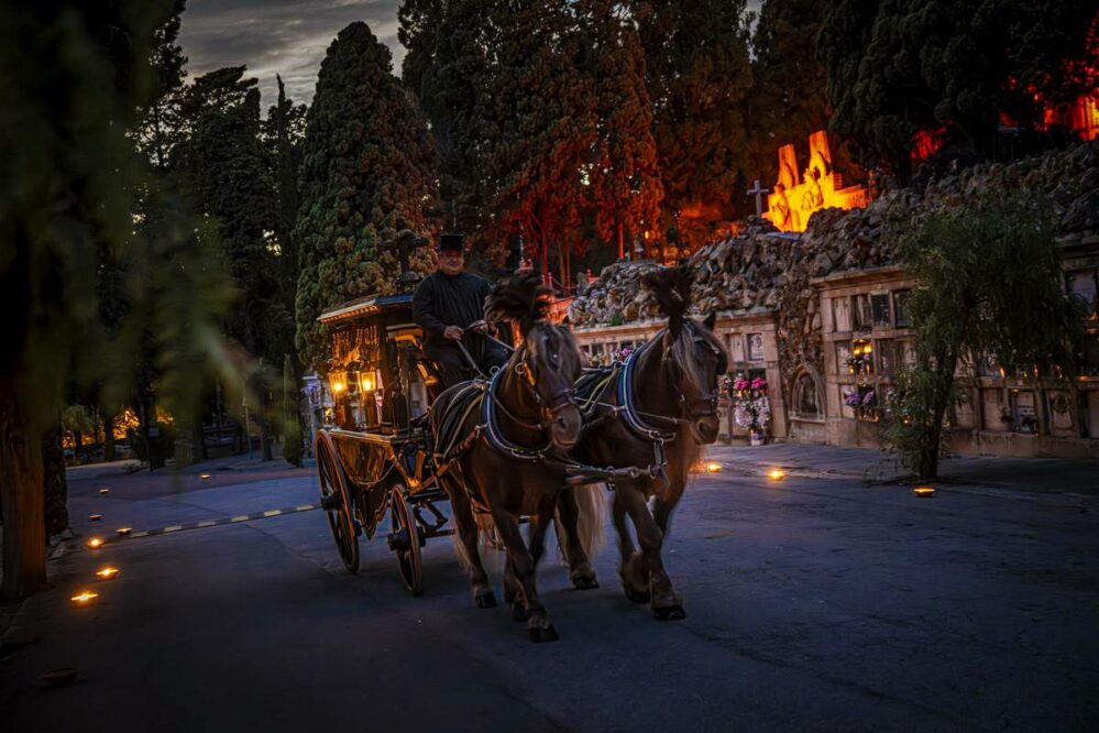 visita nocturna al cementerio España, ночная экскурсия по кладбищу Испания, night tour of the cemetery Spain, nocna wycieczka po cmentarzu Hiszpania, Visite nocturne du cimetière Espagne, нічна екскурсія кладовищем Іспанія